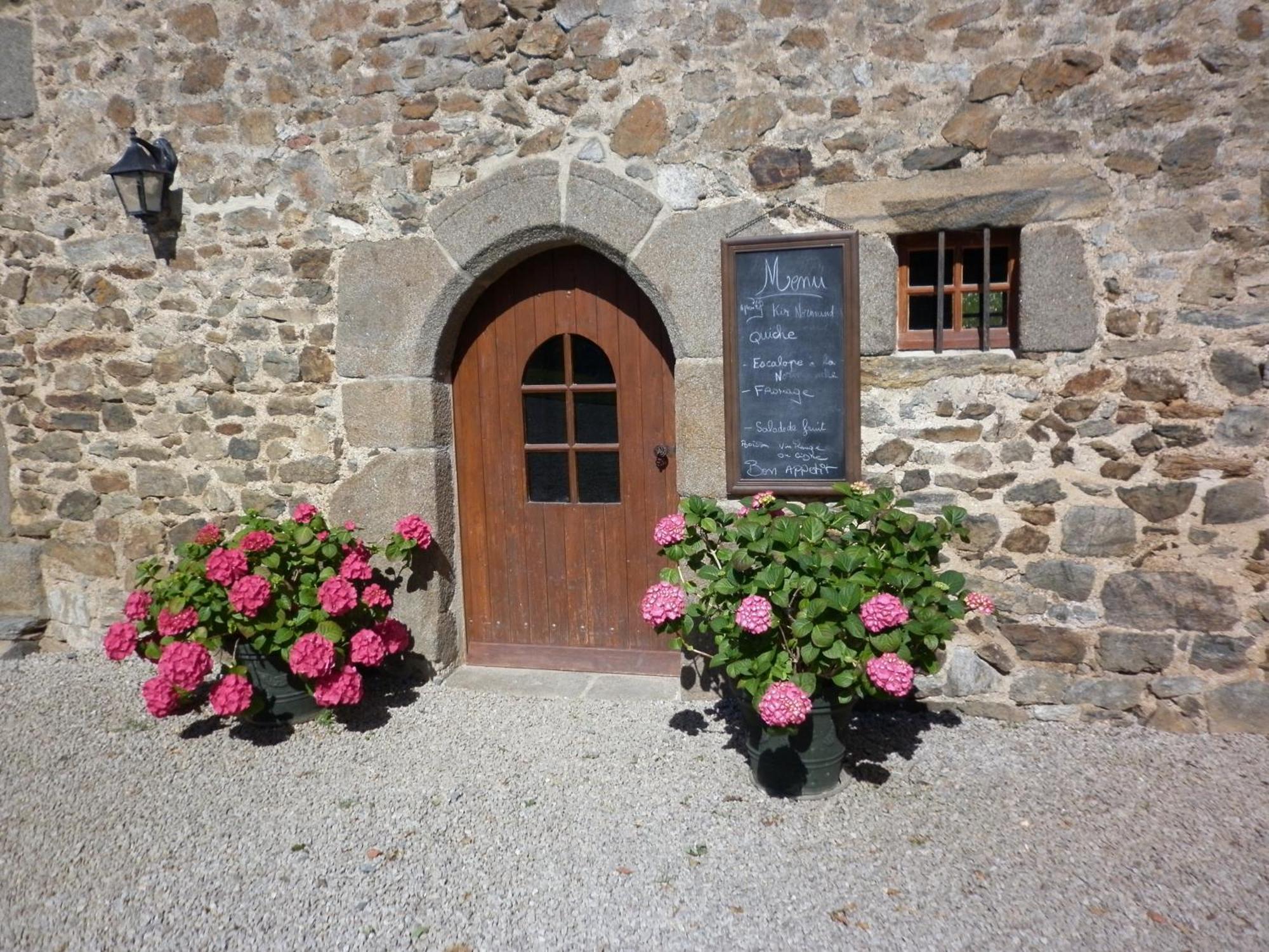 Manoir De La Foulerie Bed & Breakfast Ancteville Екстериор снимка